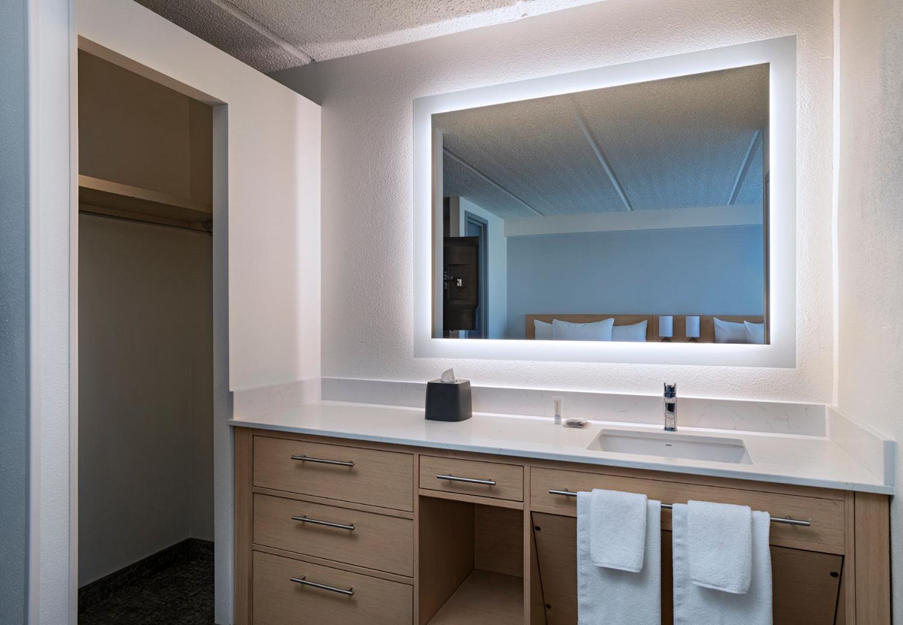 ไฮแอท เพลซ ออสติน อบอเรทัม Hotel ภายนอก รูปภาพ